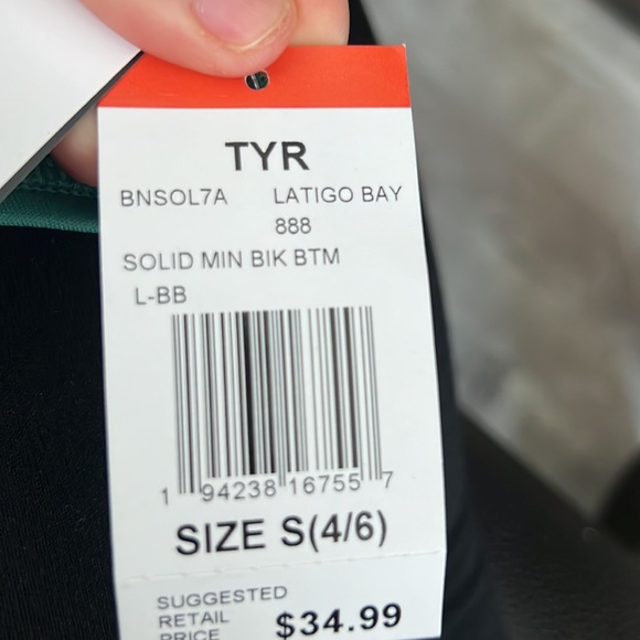 TYR - Swim suit - Picture 5 of 5